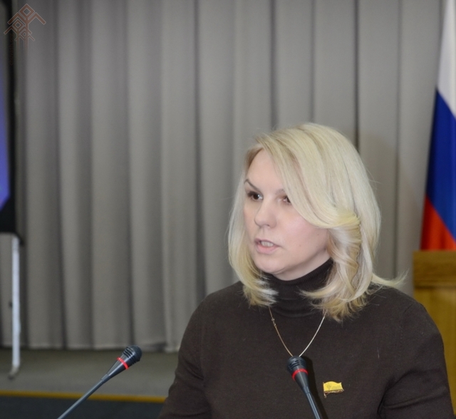Шупашкарти 5-мӗш гимнази ертӳҫи Инна Исаева