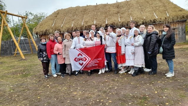 Людмила Петрован халӑх тетелӗнчи страницинчен илнӗ сӑнӳкерчӗк