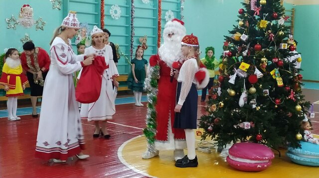 «Раҫҫей» телеканал видеовӗнчен илнӗ сӑнӳкерчӗк