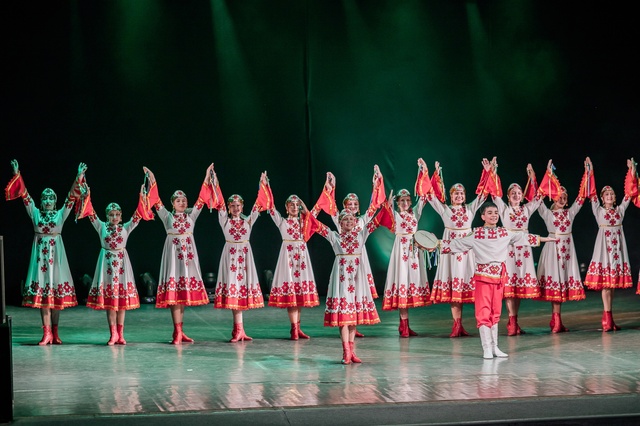 Юрӑпа ташӑ ансамблӗн сӑнӳкерчӗкӗ