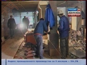 Ҫӗр айӗнчен каҫмалли вырӑна тӑвс ӗҫ хӗрӳ пырать