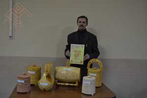 Николай Петров хӑйӗн ӗҫӗсемпе