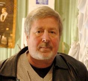 Пьеса авторӗ Алексей Дударев
